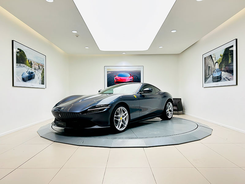 FERRARI ROMA 3.9 V8 620